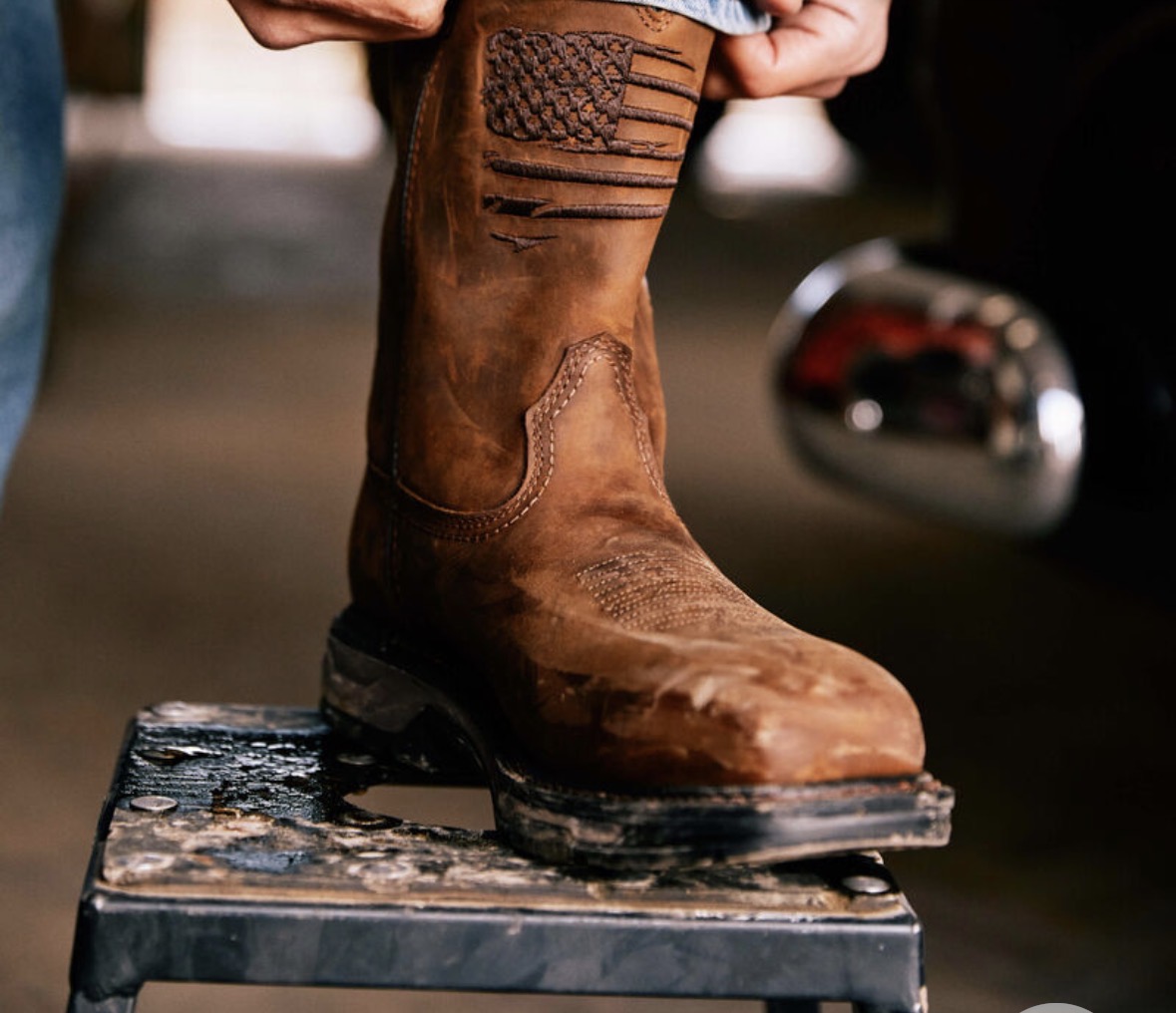 Safety Toe — work boot detail